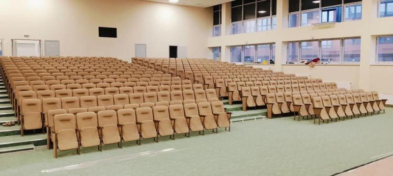 Актовый зал новой школы в Краснодаре готов к 1 сентября